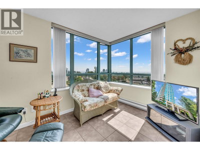 6611 SOUTHOAKS Crescent | Burnaby British Columbia | Slide Image Twelve