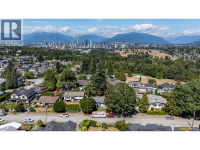 4757 BUXTON Street | Burnaby British Columbia | Slide Image Seven