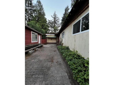 6 BRACKEN Parkway | Squamish British Columbia | Slide Image Thirty-two