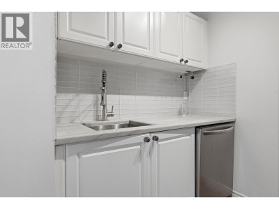 233 ABBOTT Street | Vancouver British Columbia | Slide Image Nine