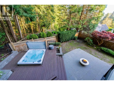 1535 ROCKCRESS Place | Coquitlam British Columbia | Slide Image Twelve