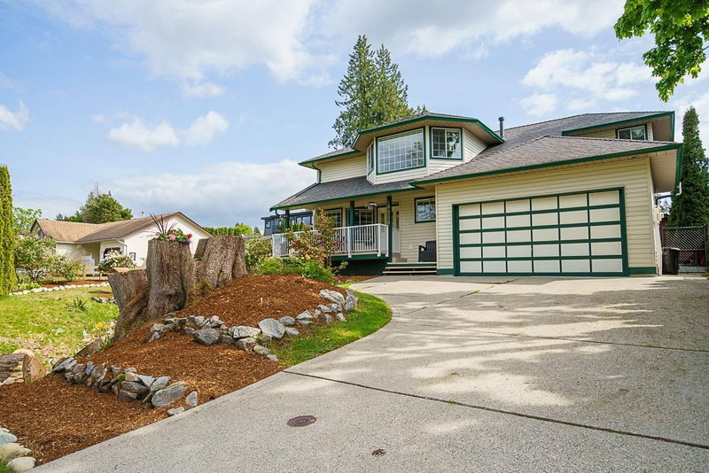 19950 48A Avenue Langley British Columbia, V3A 6Z7 - 4 Bedrooms Home For Sale