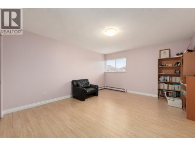 8051 ASH Street | Richmond British Columbia | Slide Image Nine