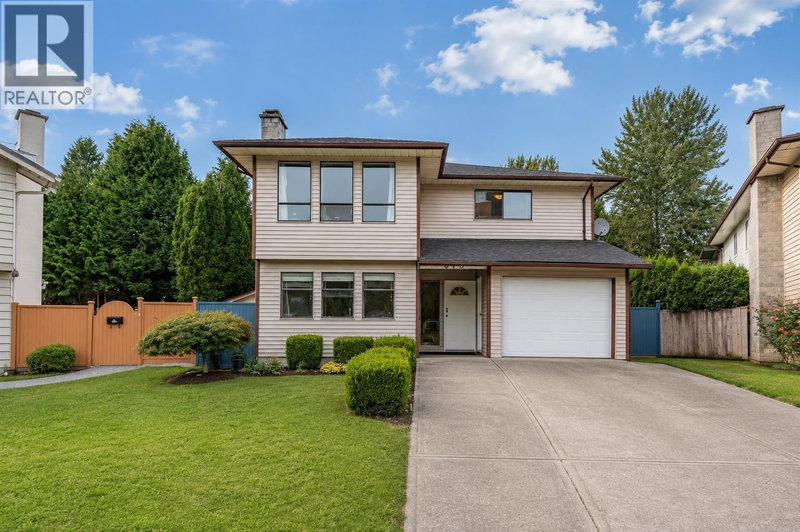 976 HOSMER Court Coquitlam British Columbia, V3C 4T8 - 5 Bedrooms Home For Sale