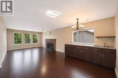 976 HOSMER Court | Coquitlam British Columbia | Slide Image Two