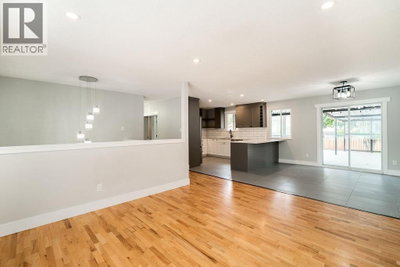 21139 COOK Avenue | Maple Ridge British Columbia | Slide Image Nine