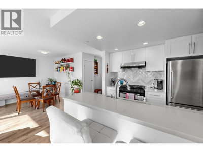 455 BEACH Crescent | Vancouver British Columbia | Slide Image Fourteen