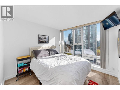 455 BEACH Crescent | Vancouver British Columbia | Slide Image Seventeen
