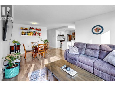455 BEACH Crescent | Vancouver British Columbia | Slide Image Five