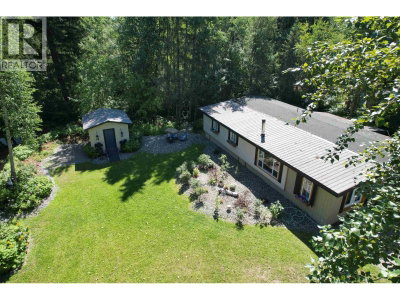 1122 ELLISON Road | Quesnel British Columbia | Slide Image Three