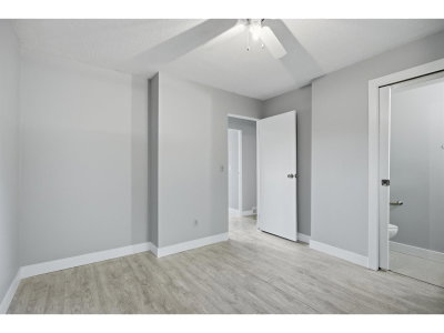 32082 AUSTIN Avenue | Abbotsford British Columbia | Slide Image Thirteen