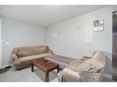 32082 AUSTIN Avenue | Abbotsford British Columbia | Slide Image Twenty-one