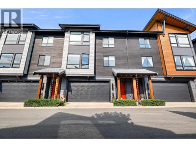 41238 HIGHLINE Place | Squamish British Columbia | Slide Image Seven
