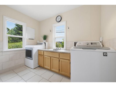 32843 HUNTINGDON Road | Abbotsford British Columbia | Slide Image Twenty-four