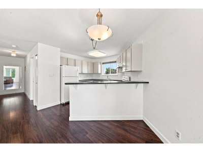 33598 GEORGE FERGUSON Way | Abbotsford British Columbia | Slide Image Eight