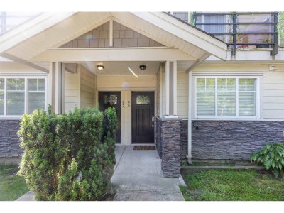 6383 140 Street | Surrey British Columbia | Slide Image Twenty-four