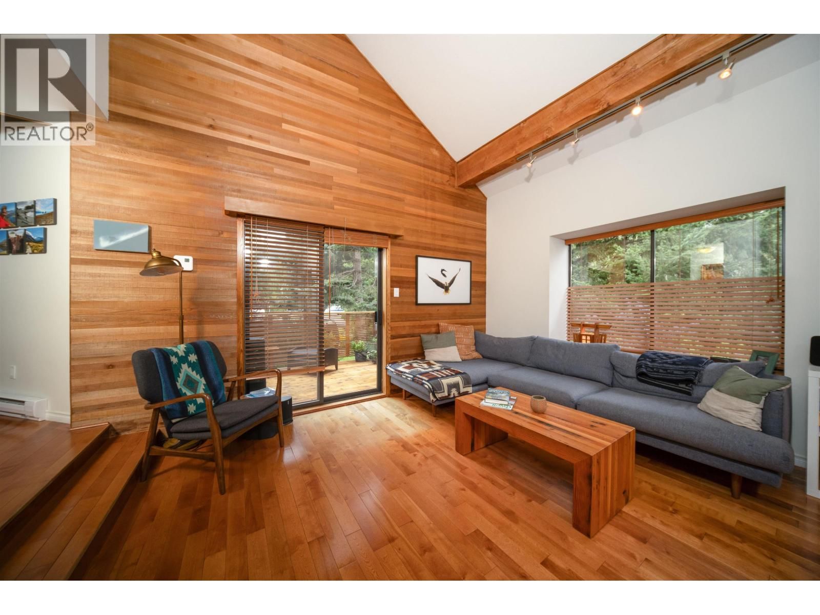 8133 CEDAR SPRINGS Road property photo