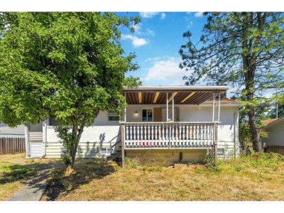 14742 106A Avenue | Surrey British Columbia | Slide Image Twelve