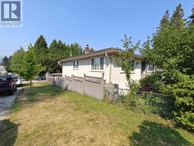 2503 27TH Avenue | Vancouver British Columbia | Slide Image Twelve