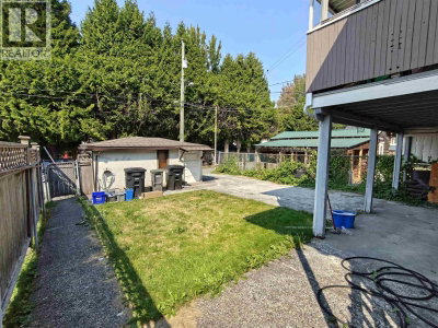 2503 27TH Avenue | Vancouver British Columbia | Slide Image Eight