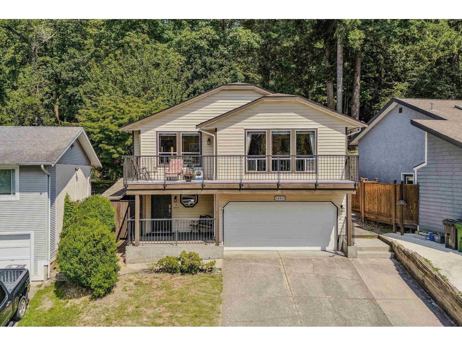 34981 BERNINA Court, Abbotsford, British Columbia V3G 1C2