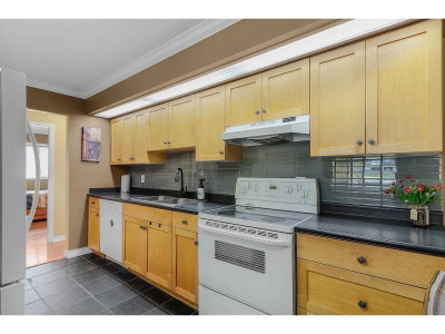 34981 BERNINA Court | Abbotsford British Columbia | Slide Image Thirteen