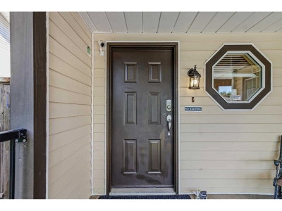 34981 BERNINA Court | Abbotsford British Columbia | Slide Image Three