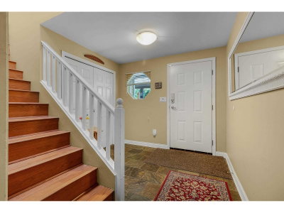 34981 BERNINA Court | Abbotsford British Columbia | Slide Image Five