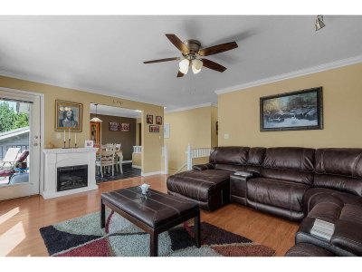 34981 BERNINA Court | Abbotsford British Columbia | Slide Image Seven