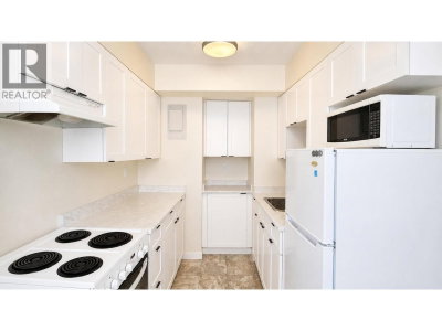 1251 CARDERO Street | Vancouver British Columbia | Slide Image Thirteen