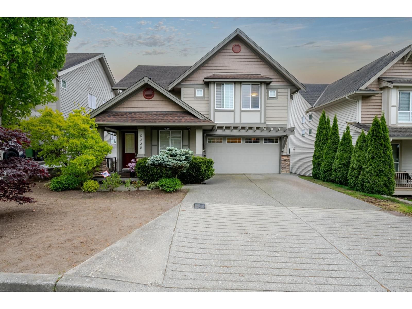 2338 CHARDONNAY Lane, Abbotsford, British Columbia V4X 0A6