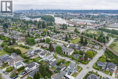 2233 EDINBURGH Street | New Westminster British Columbia | Slide Image Twenty-one