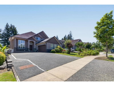16758 86 Avenue | Surrey British Columbia | Slide Image Forty