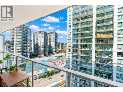 988 QUAYSIDE Drive | New Westminster British Columbia | Slide Image Nineteen