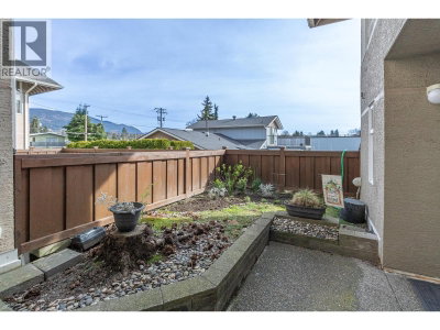 1570 PRAIRIE Avenue | Port Coquitlam British Columbia | Slide Image Three