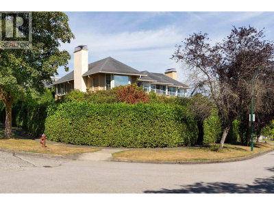 3655 QUESNEL Drive | Vancouver British Columbia | Slide Image Three