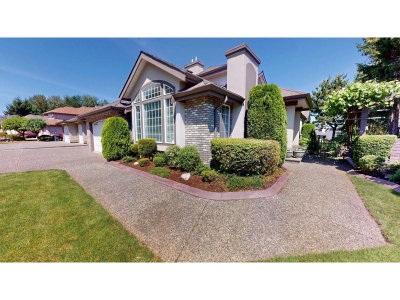 32767 CHILCOTIN Drive | Abbotsford British Columbia | Slide Image Two