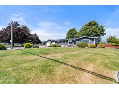 44035 SOUTH SUMAS Road | Chilliwack British Columbia | Slide Image Two