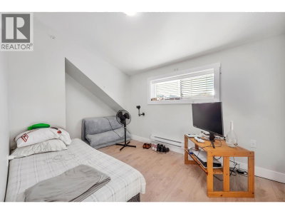 5887 BATTISON Street | Vancouver British Columbia | Slide Image Thirty-seven
