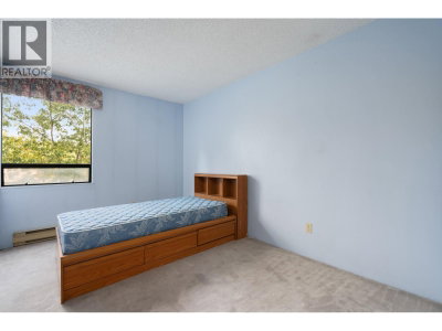 1026 QUEENS Avenue | New Westminster British Columbia | Slide Image Eighteen