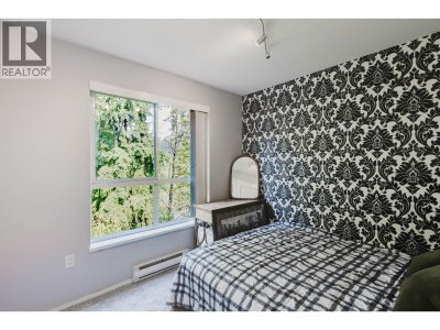 2551 PARKVIEW Lane | Port Coquitlam British Columbia | Slide Image Twelve