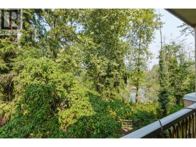 2551 PARKVIEW Lane | Port Coquitlam British Columbia | Slide Image Twenty