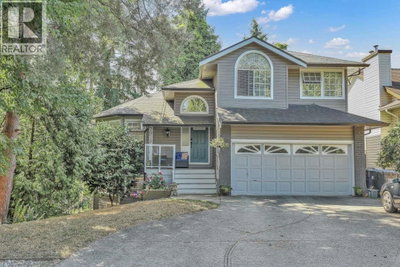 2028 SASKATCHEWAN Avenue | Port Coquitlam British Columbia | Slide Image One