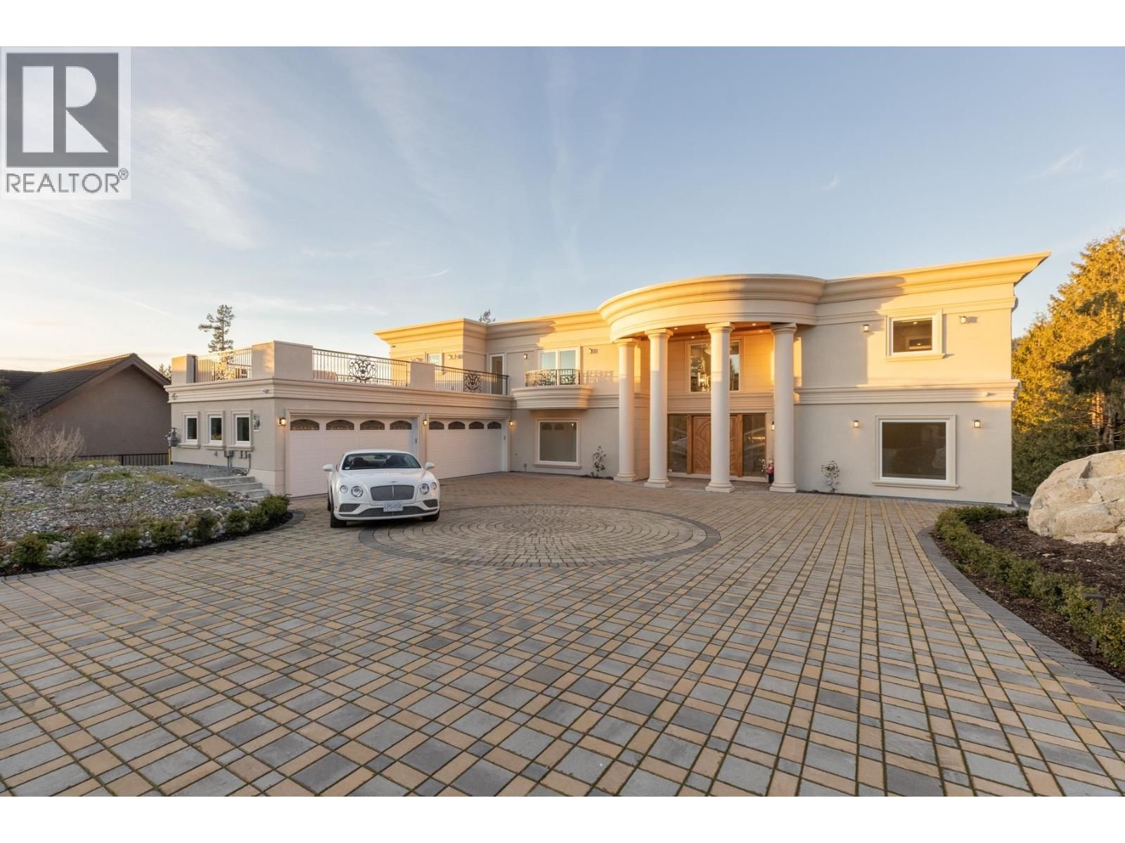 5417 GREENTREE Road, West Vancouver, British Columbia V7W 1N3