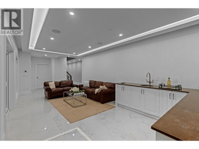5417 GREENTREE Road | West Vancouver British Columbia | Slide Image Twenty-eight