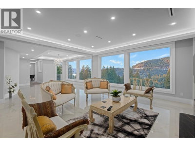 5417 GREENTREE Road | West Vancouver British Columbia | Slide Image Six