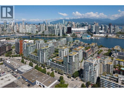 1661 ONTARIO Street | Vancouver British Columbia | Slide Image Twenty-two