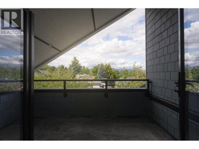 920 16TH Avenue | Vancouver British Columbia | Slide Image Twenty-four
