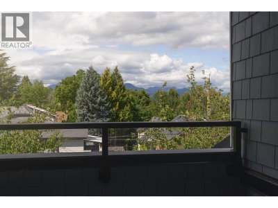 920 16TH Avenue | Vancouver British Columbia | Slide Image Twenty-five