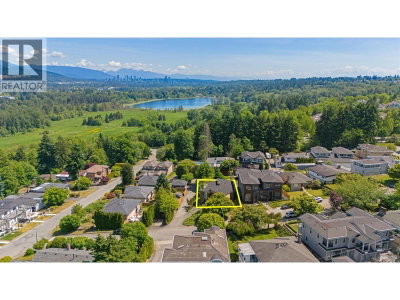 5578 OAKGLEN Drive | Burnaby British Columbia | Slide Image One